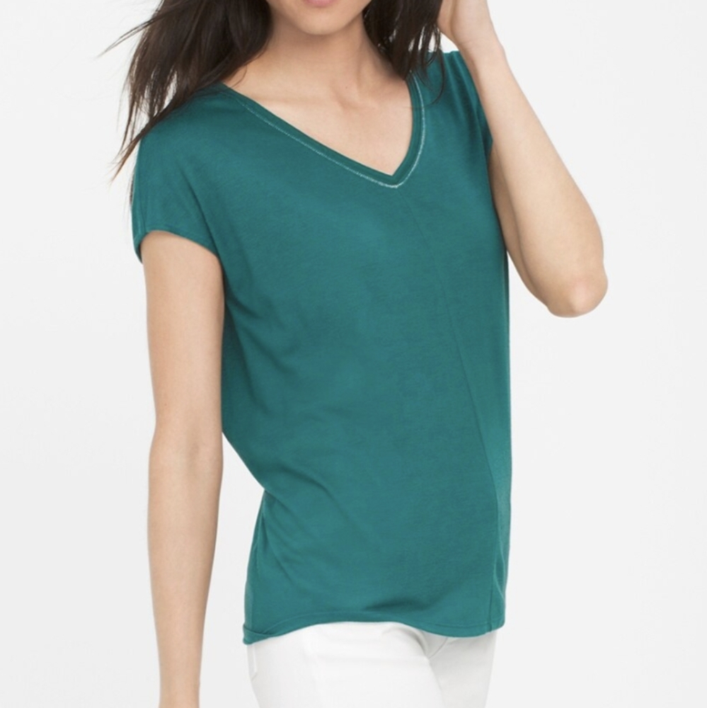 Jetsetter Tee
